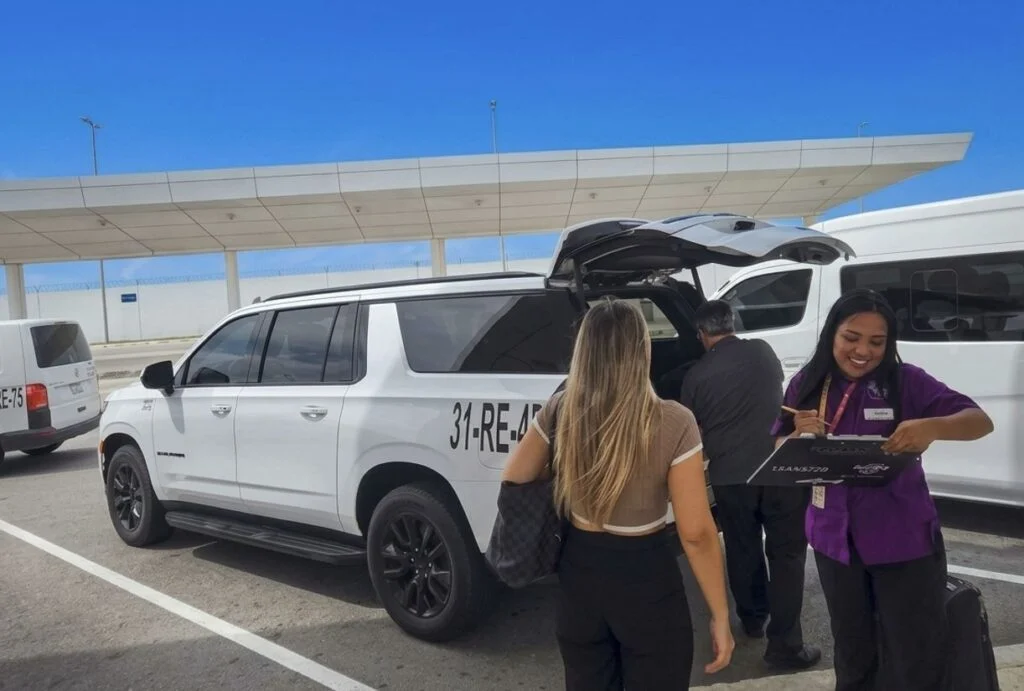 El truco secreto del traslado al aeropuerto de Cancún que le ahorra tiempo y dinero